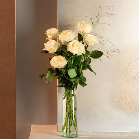 Losse witte rozen